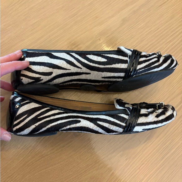 Kate Spade Zebra Print Calf Hair Flats sz 7 - Picture 2 of 5